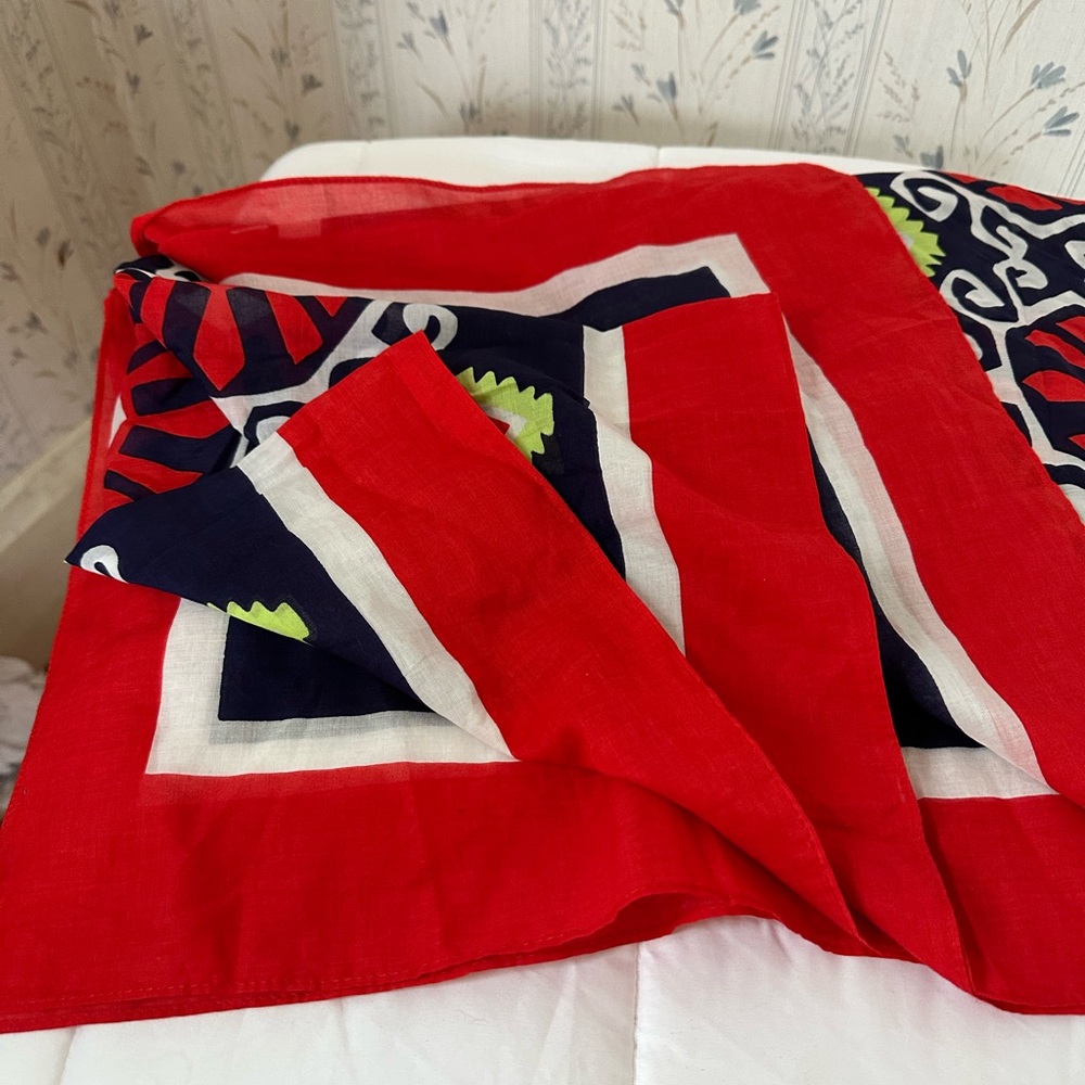 Vera Bradley Large Patterned Scarf - Picture 6 of 7